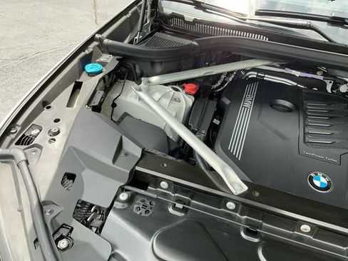 Used 2021 BMW X5 xDrive40i w/ Premium Package AWD/4WD image 18
