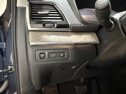 Used 2022 Volvo XC90 T8 Inscription image 29