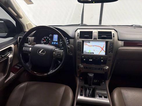 Used 2017 Lexus GX 460 AWD/4WD image 24
