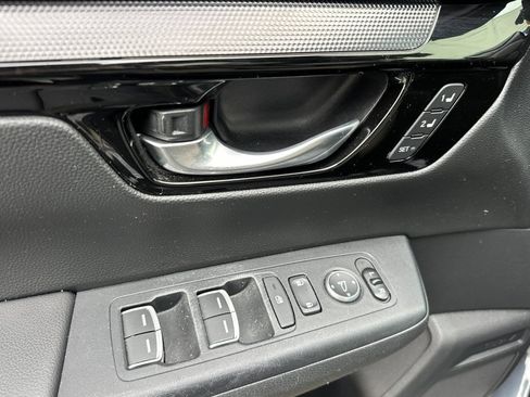 Used 2024 Honda CR-V Sport Touring image 13