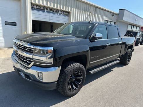 Used 2017 Chevrolet Silverado 1500 LTZ image 2
