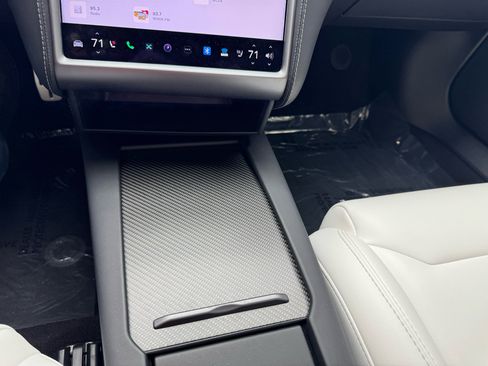 Used 2019 Tesla Model S Performance image 18