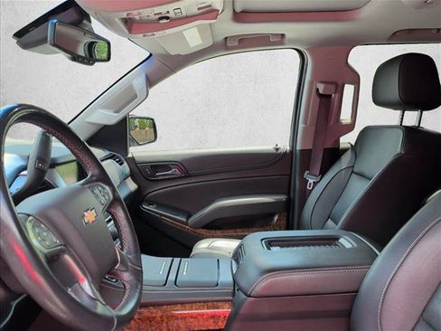 Used 2019 Chevrolet Tahoe Premier RWD image 14