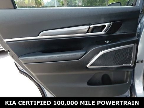 Certified 2024 Kia Telluride LX FWD image 23