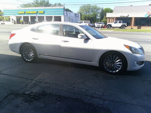 Used 2014 Hyundai Equus Signature RWD image 7