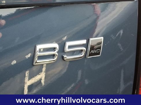 New 2026 Volvo XC90 B5 Plus image 17