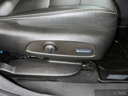 Certified 2023 GMC Terrain SLT w/ LPO, Floor Liner Package image 34