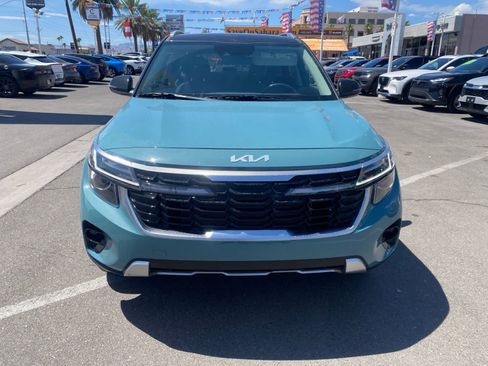 Used 2025 Kia Seltos S FWD image 2