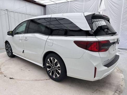 New 2026 Honda Odyssey Elite image 5