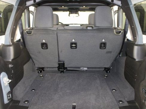 New 2026 Jeep Wrangler Unlimited Rubicon image 17