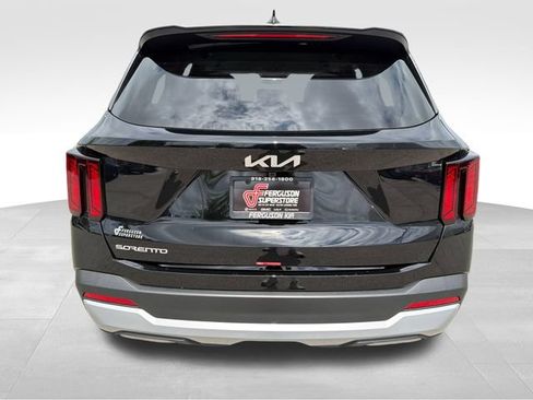 New 2026 Kia Sorento LX FWD image 6