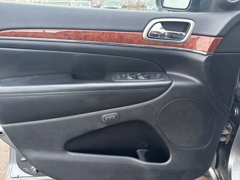 Used 2012 Jeep Grand Cherokee Limited image 13