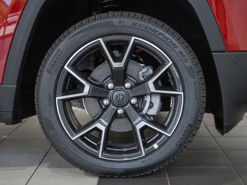 New 2026 Jeep Cherokee Overland image 18