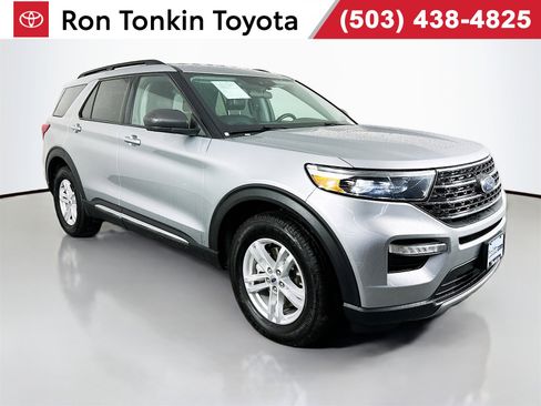 Used 2023 Ford Explorer XLT w/ Equipment Group 202A image 1