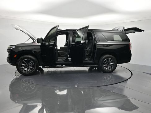 Used 2023 Chevrolet Suburban Z71 w/ Luxury Package AWD/4WD image 49