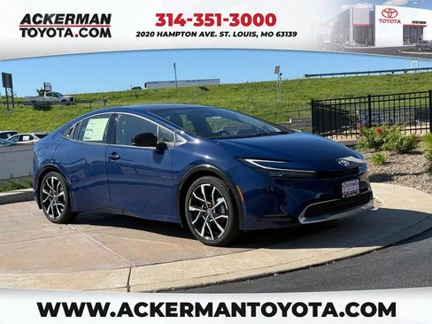 New 2026 Toyota Prius Plug-In Hybrid FWD image 1