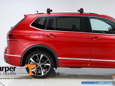 Used 2024 Volkswagen Tiguan SEL R-Line image 11