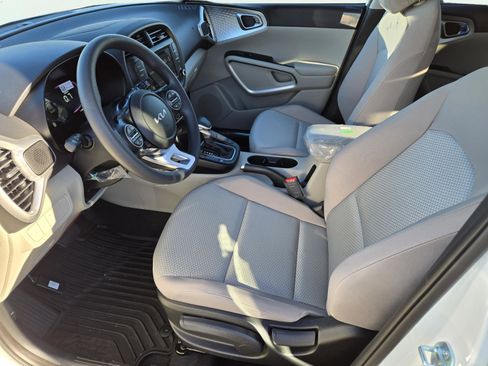 New 2025 Kia Soul LX image 15