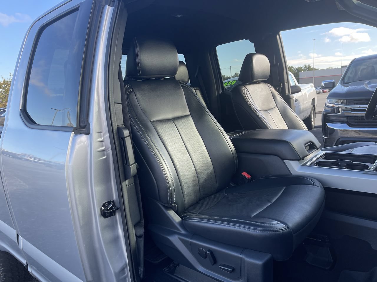 Used 2022 Ford F250 Lariat AWD/4WD image 28