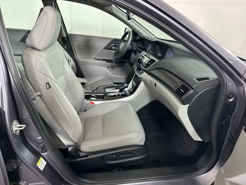 Used 2015 Honda Accord EX-L image 28