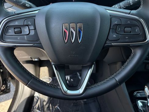 Used 2025 Buick Encore GX Preferred FWD image 28