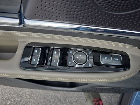 New 2026 Lincoln Corsair Premiere image 27