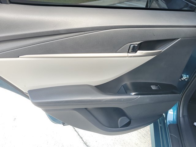 Used 2025 Toyota Camry LE FWD image 12