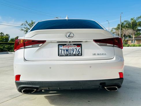 Used 2017 Lexus IS 200t w/ Navigation System Package image 4
