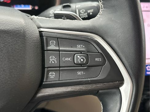 Used 2021 Jeep Grand Cherokee L Limited image 29