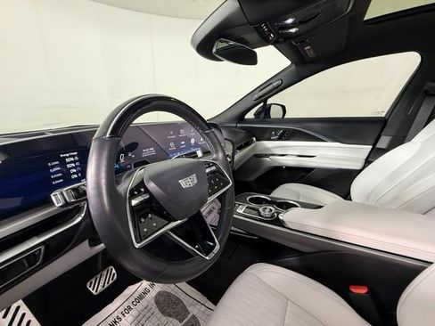 Certified 2024 Cadillac Lyriq Luxury RWD image 7