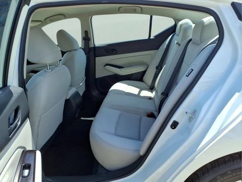 Used 2023 Nissan Altima 2.5 SV FWD image 22