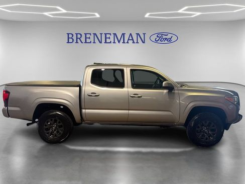 Used 2020 Toyota Tacoma SR AWD/4WD image 5
