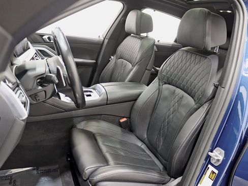 Used 2022 BMW X6 xDrive40i w/ M Sport Package image 27