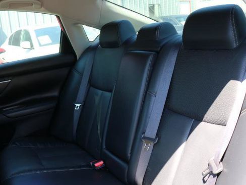 Used 2018 Nissan Altima 2.5 SL FWD image 16