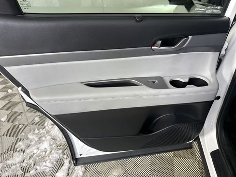 Used 2022 Hyundai Palisade SEL w/ Premium Package image 26