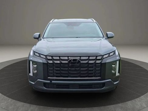 Used 2023 Hyundai Palisade Limited AWD/4WD image 2