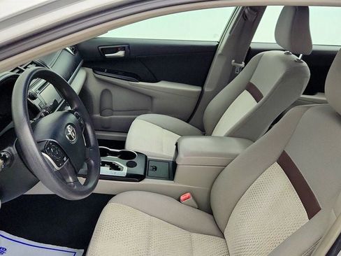 Used 2013 Toyota Camry LE FWD image 19
