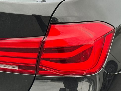 Used 2017 BMW 330e image 15