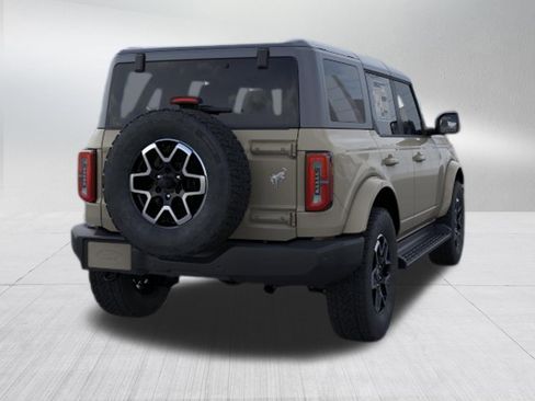 New 2025 Ford Bronco Outer Banks AWD/4WD image 8