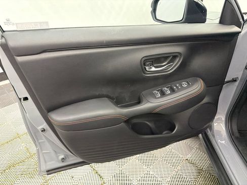Used 2024 Honda HR-V Sport image 10