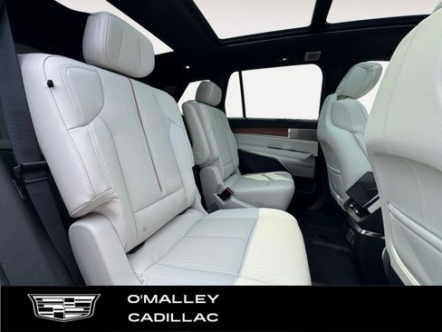 New 2026 Cadillac Vistiq Luxury w/ LPO, Floor Liner Package image 13