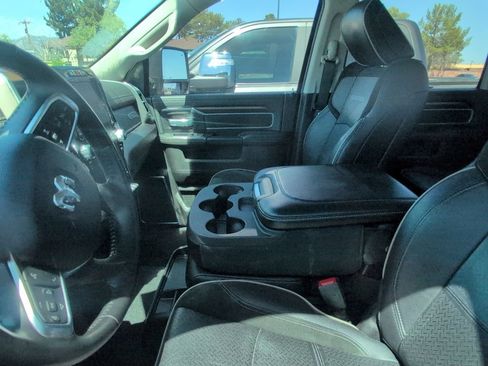Used 2024 RAM 2500 Laramie w/ Safety Group AWD/4WD image 9