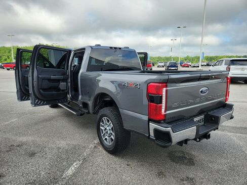 Used 2025 Ford F250 Lariat AWD/4WD image 34