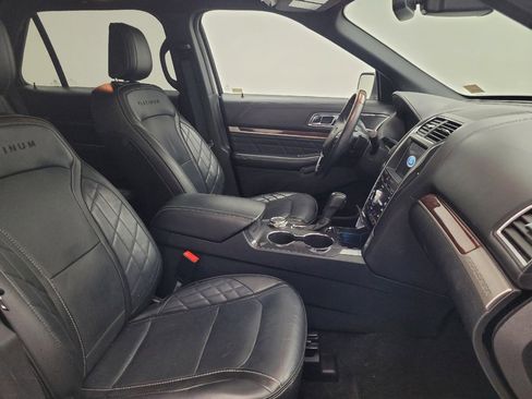 Used 2018 Ford Explorer Platinum AWD/4WD image 21
