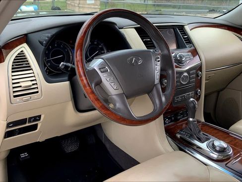 Used 2017 INFINITI QX80 4WD w/ Deluxe Technology Package image 17