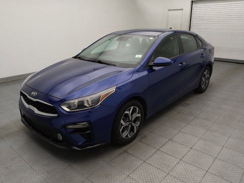 Used 2021 Kia Forte LXS FWD image 2