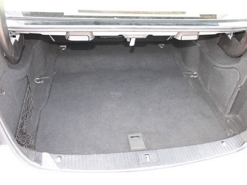 Used 2011 Mercedes-Benz E 350 4MATIC Sedan image 25