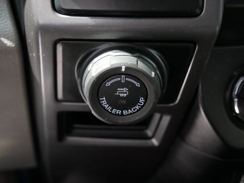 Used 2019 Ford F150 XLT w/ Equipment Group 302A Luxury AWD/4WD image 30