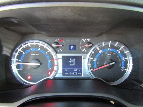 Used 2016 Toyota 4Runner SR5 image 15