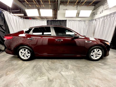Used 2018 Kia Optima LX image 4